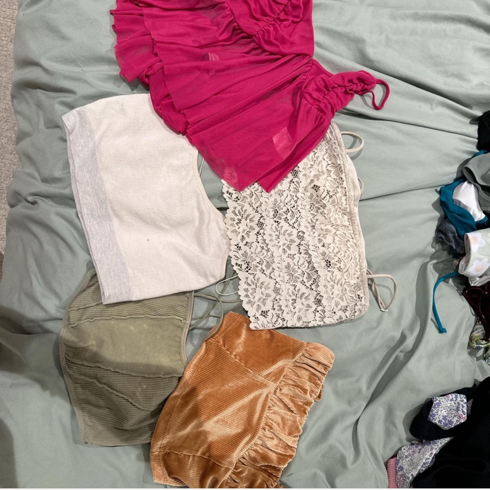 Urban outfitters crop top bundle